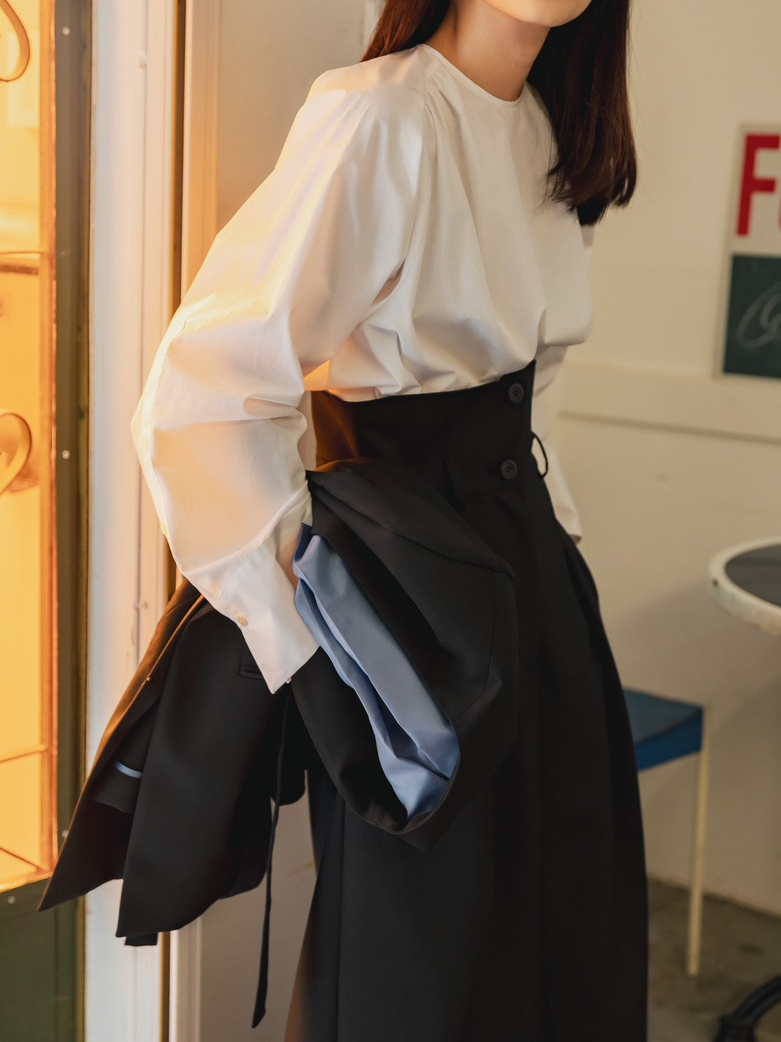 Hope / deres thomas maison cotton drape blouse (BLACK/OFF-WHITE)