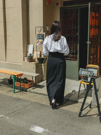 Greta / first step skirt （BLACK/OFF-WHITE)