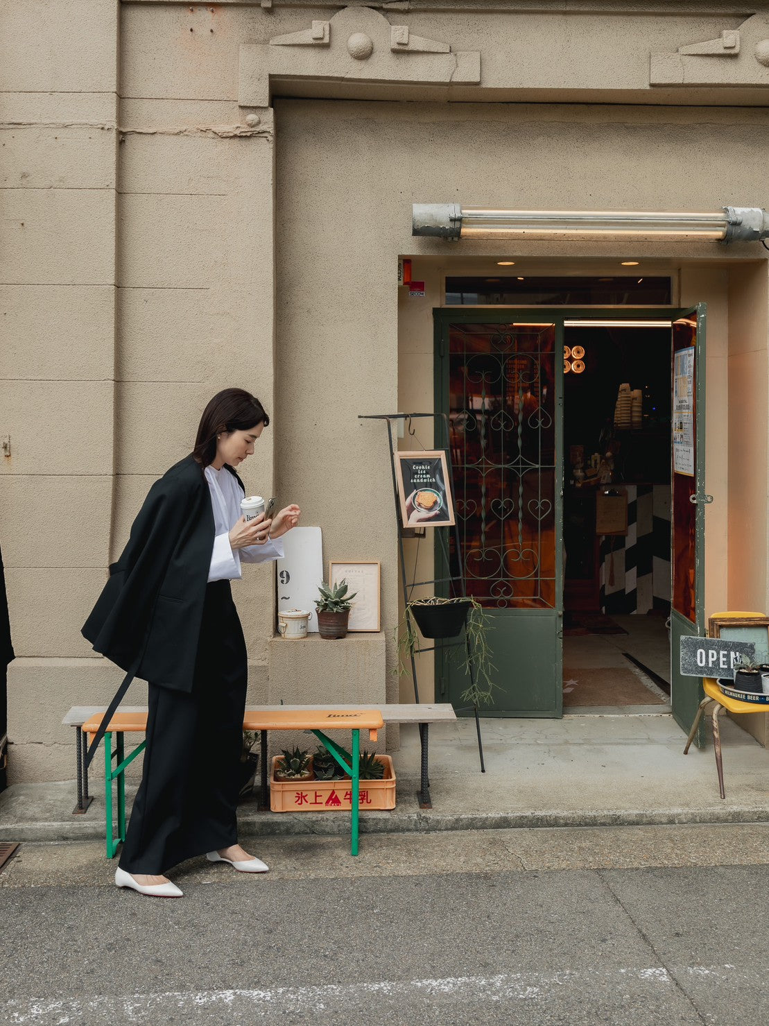 Greta / first step skirt (BLACK/OFF-WHITE)