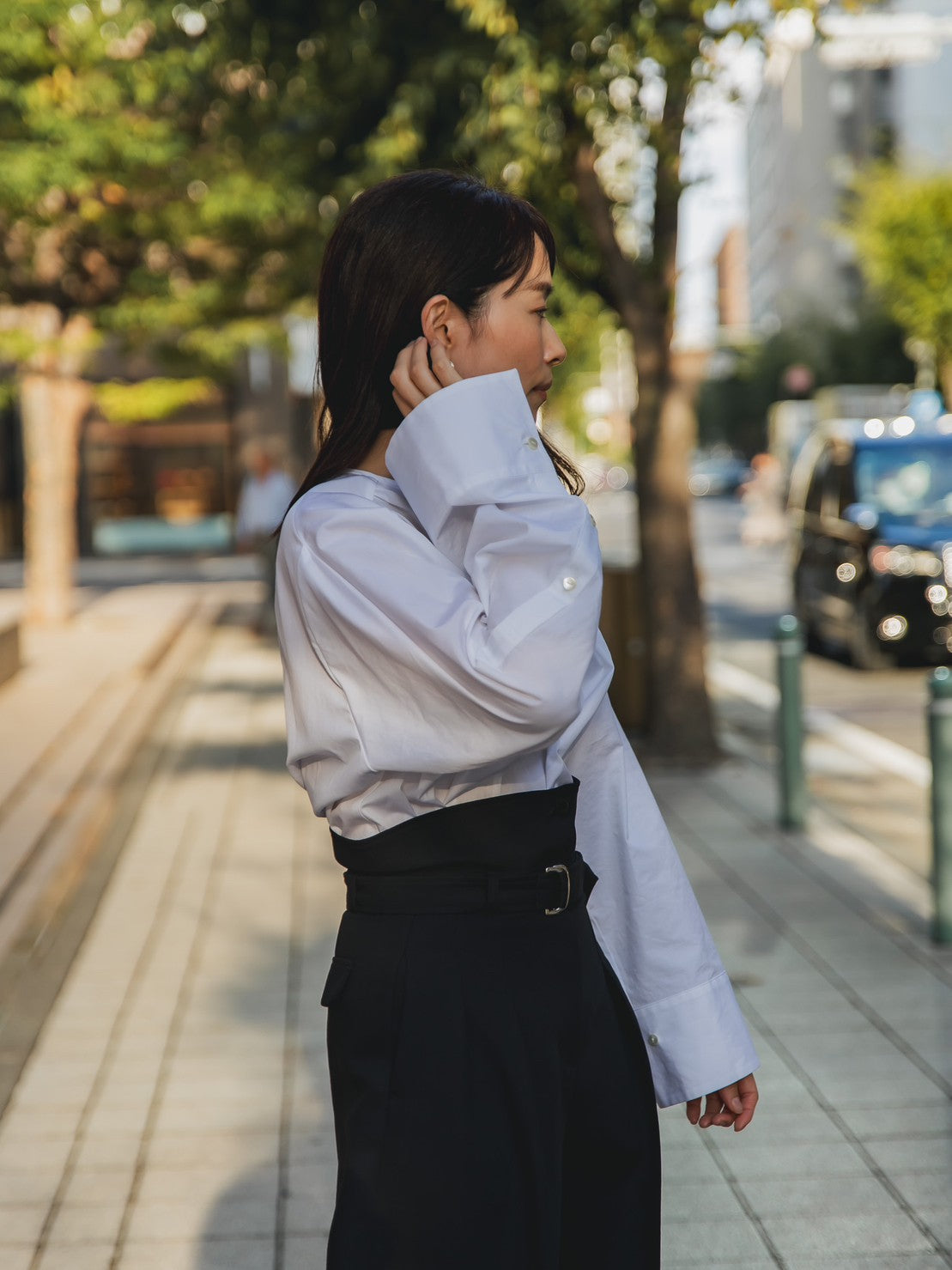 Hope / deres thomas maison cotton drape blouse (BLACK/OFF-WHITE)