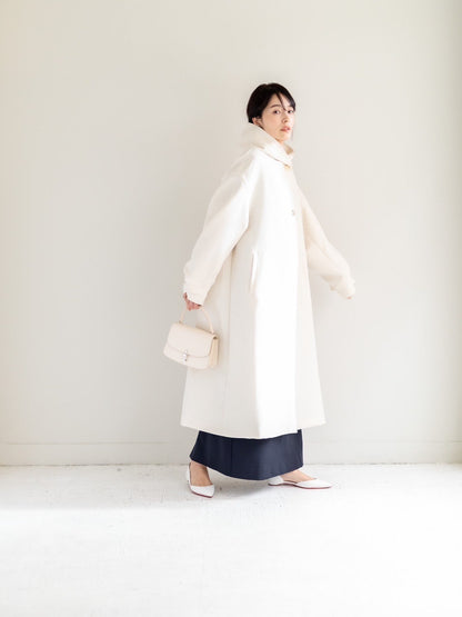 Irene / switch neck feather long coat（perl/midnight/noir）
