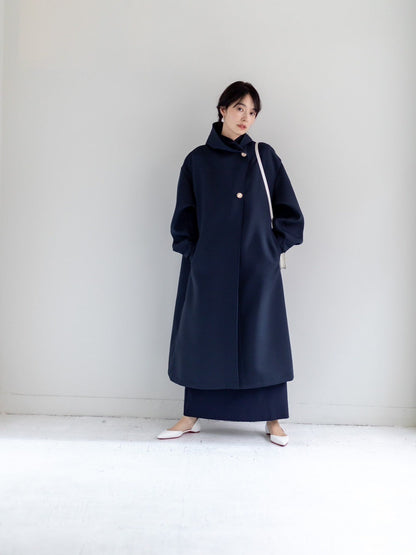 Irene / switch neck feather long coat（perl/midnight/noir）