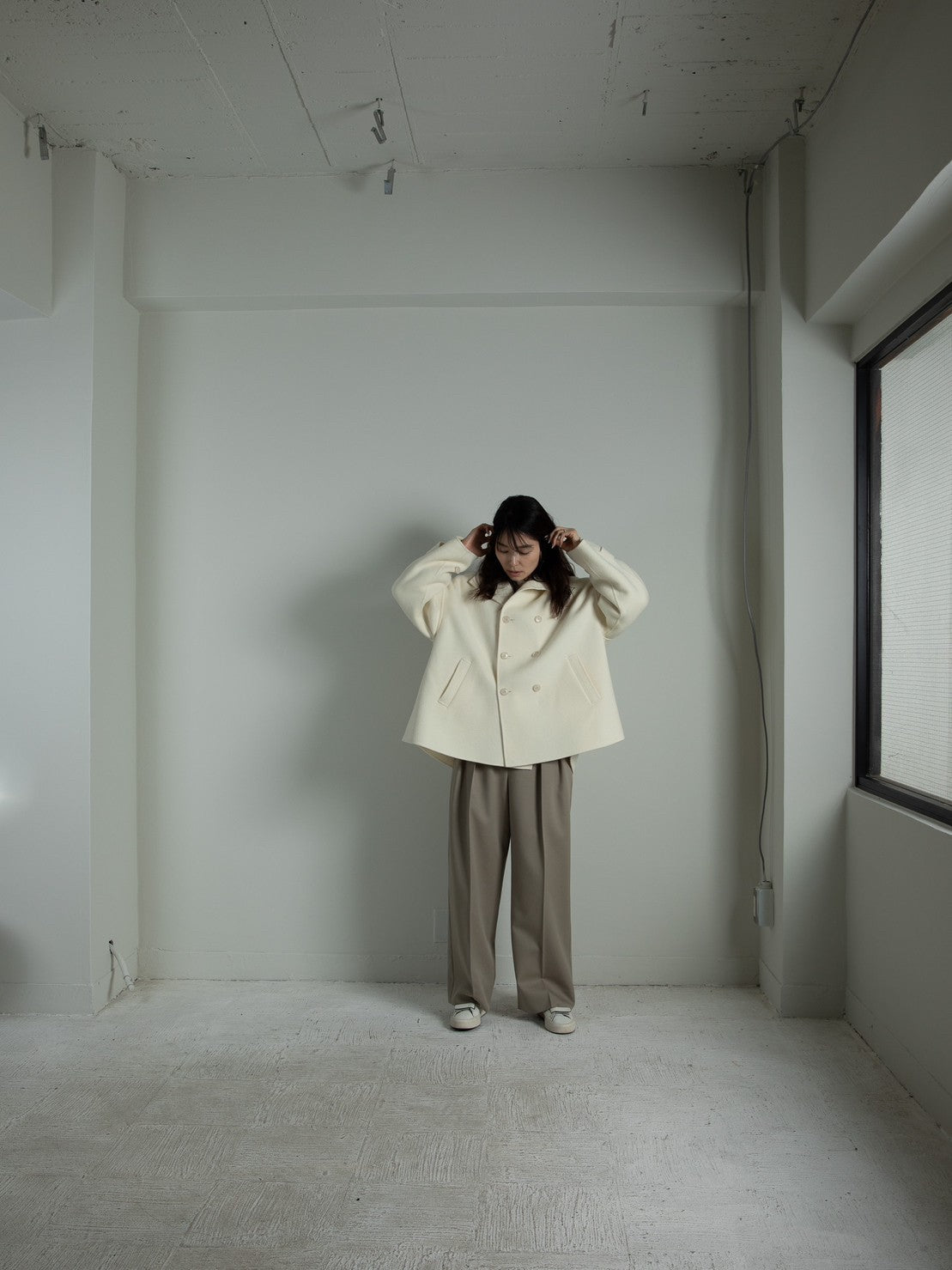 Sarah/short triangle coat