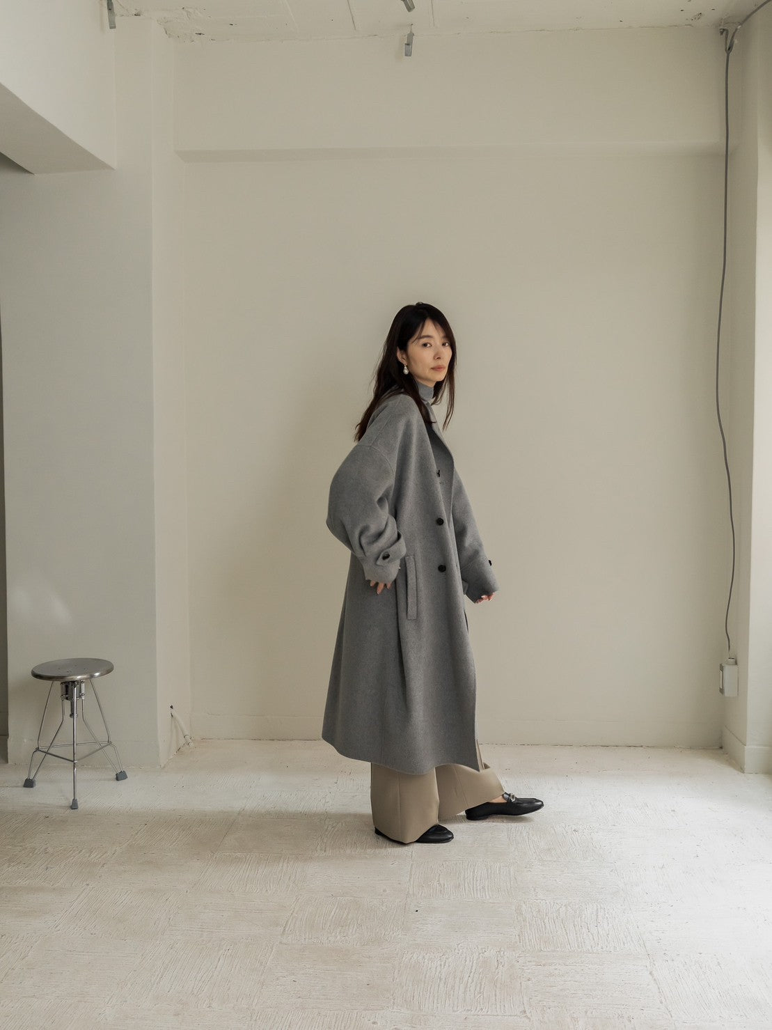 Gabriella/long oval coat (BLACK/GRAY)