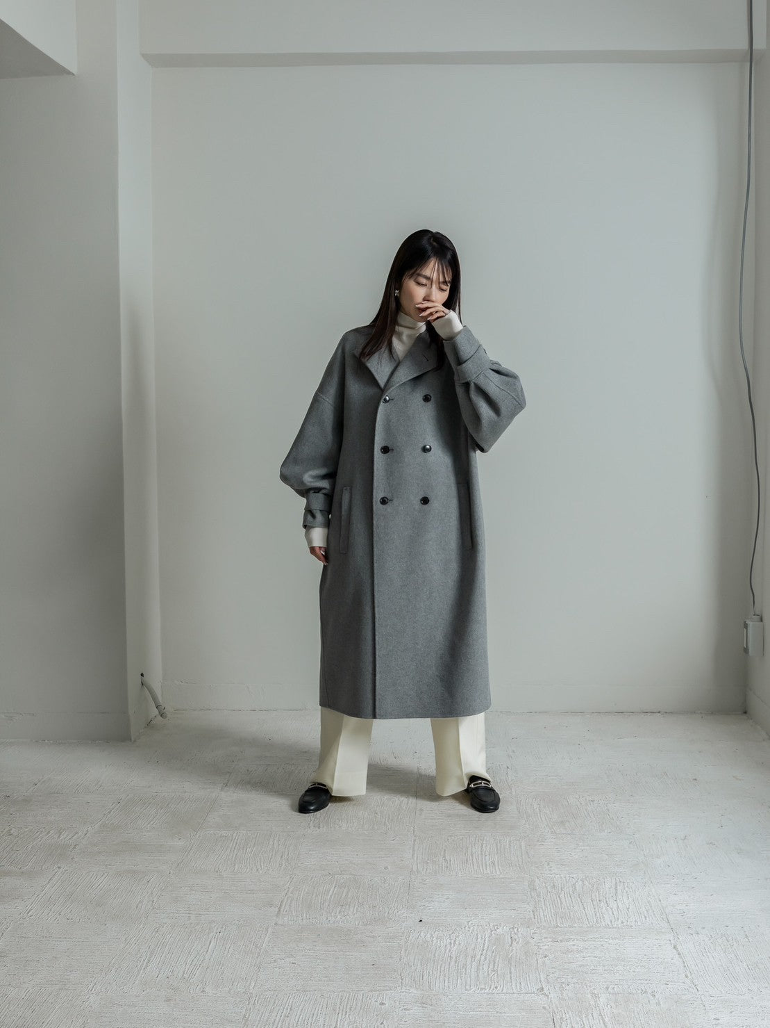 Gabriella/long oval coat (BLACK/GRAY)