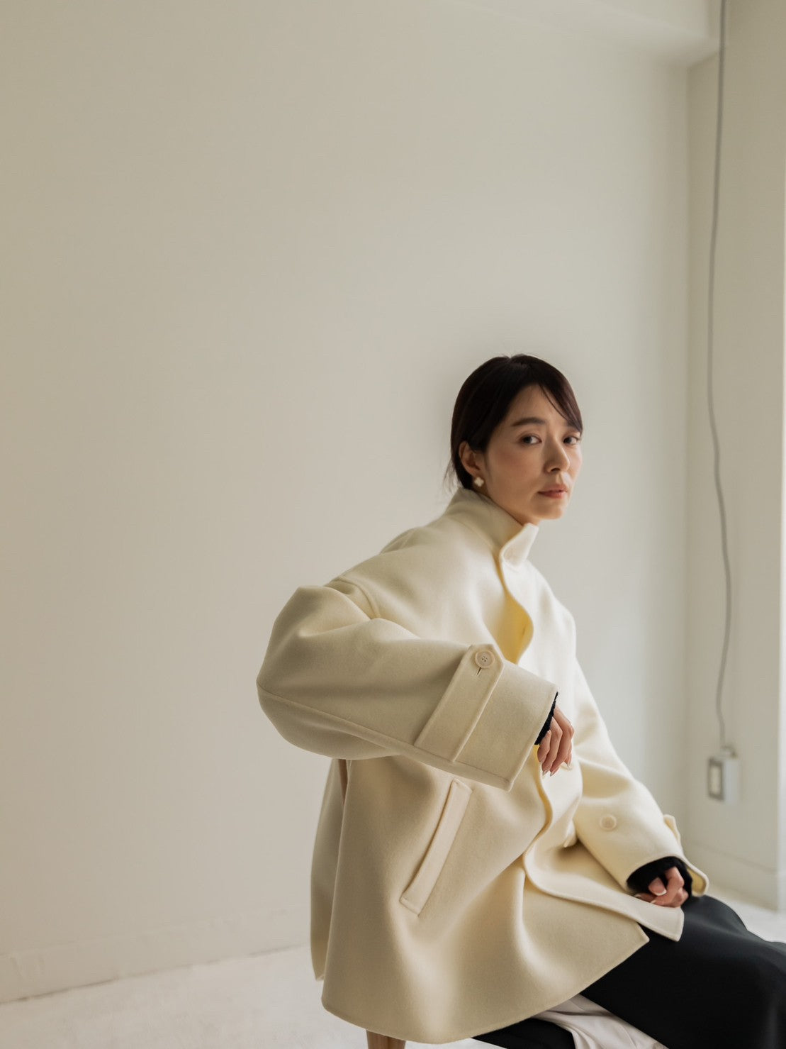 Sarah/short triangle coat