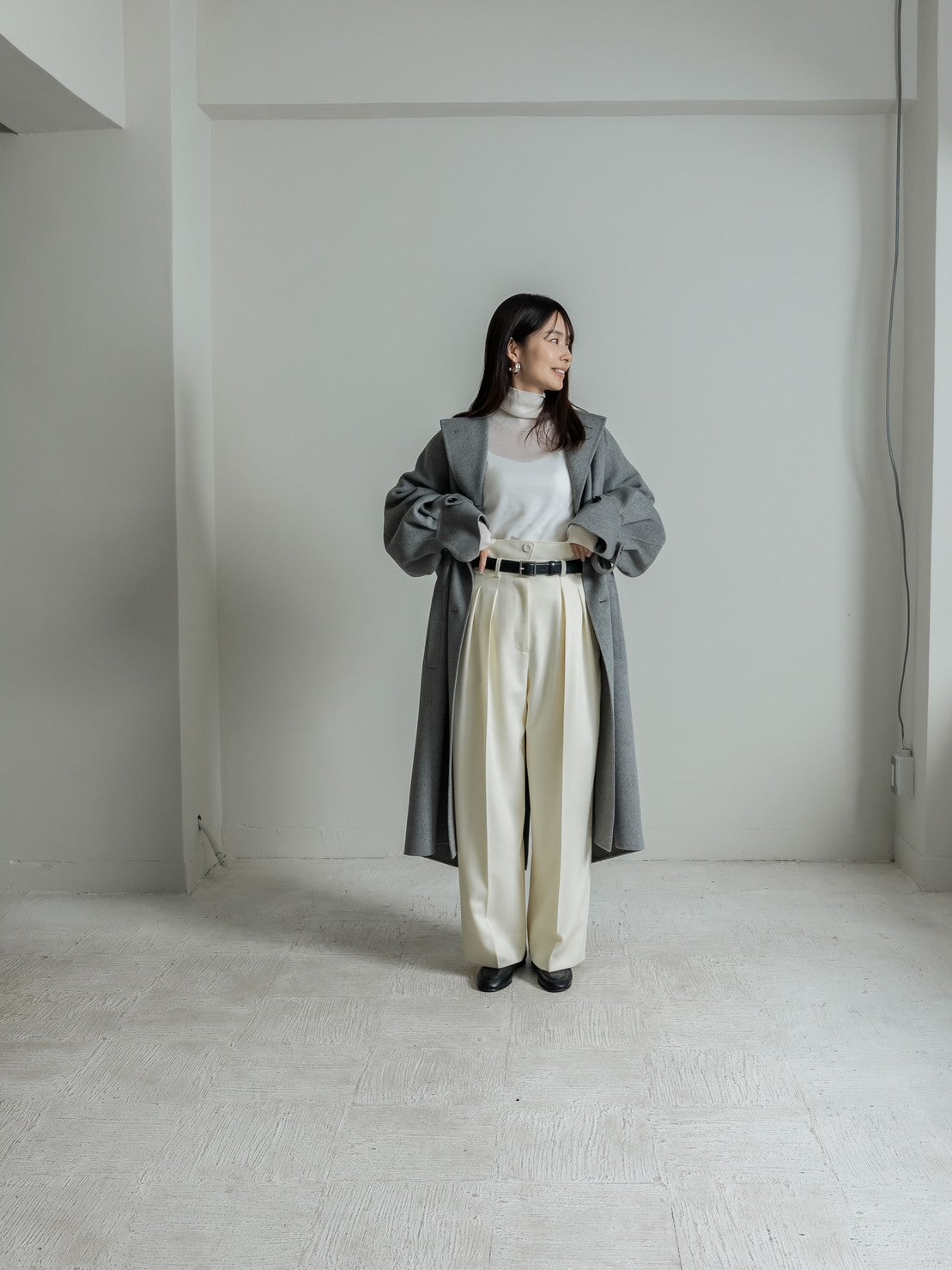 Gabriella/long oval coat (BLACK/GRAY)