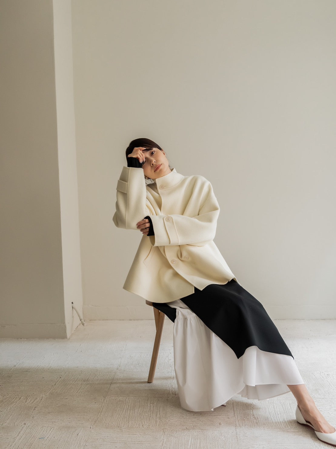 Sarah/short triangle coat