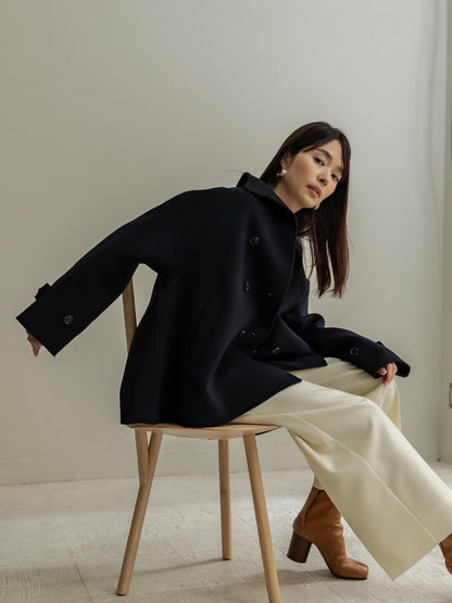 Sarah/short triangle coat