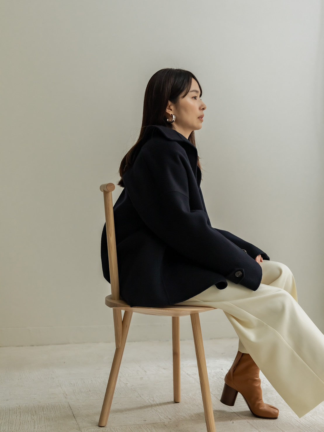 Sarah/short triangle coat