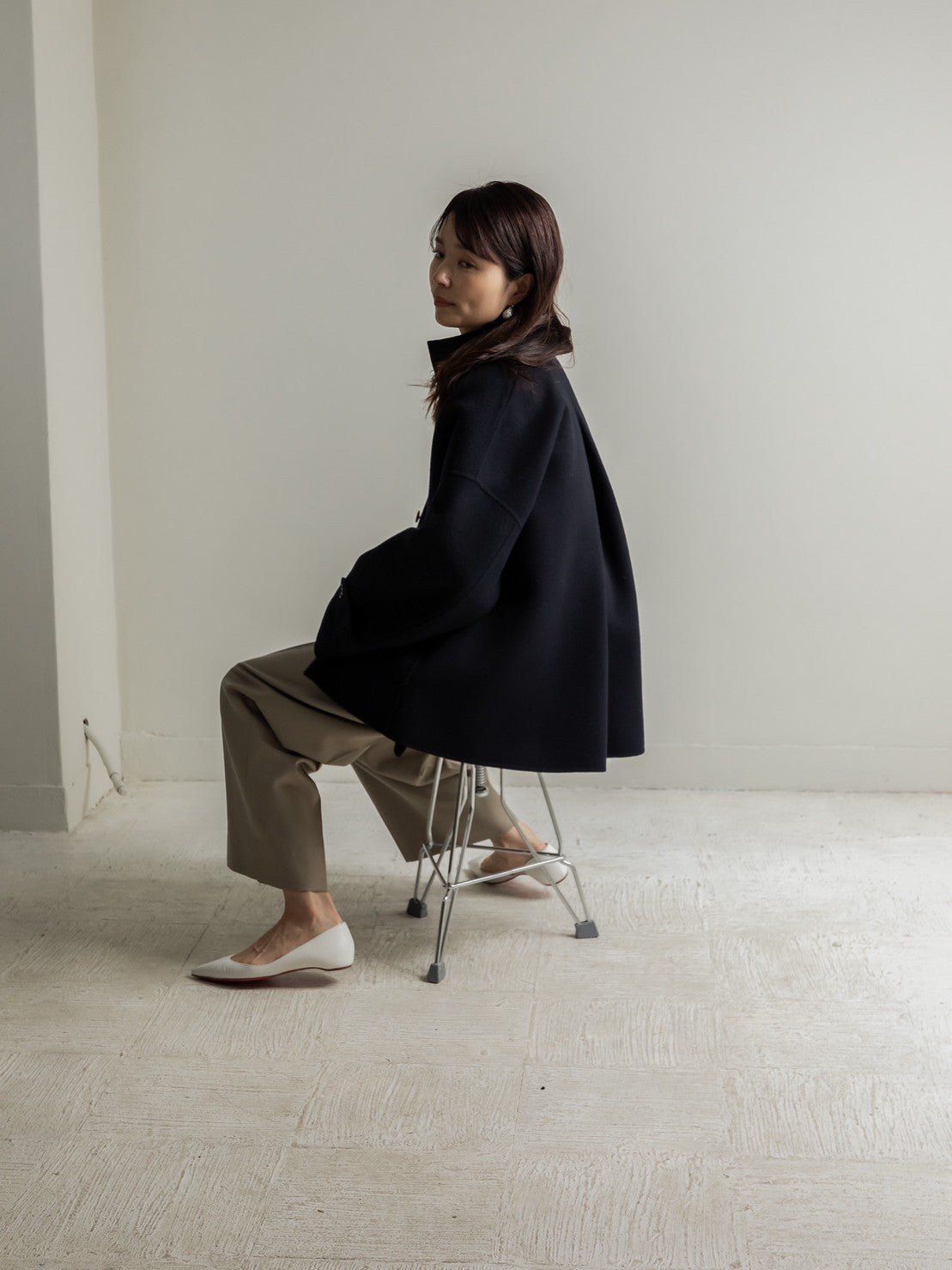 Sarah/short triangle coat