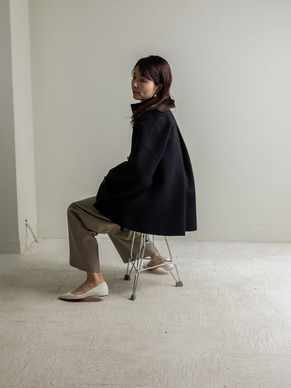 Sarah/short triangle coat