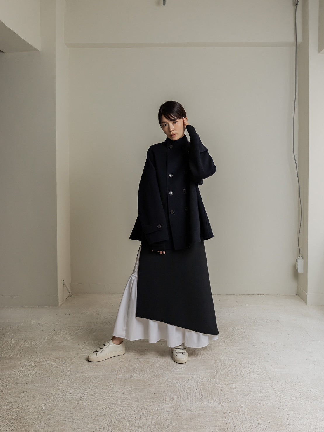 Sarah/short triangle coat