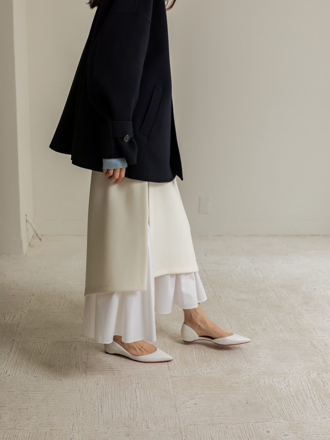 Sarah/short triangle coat