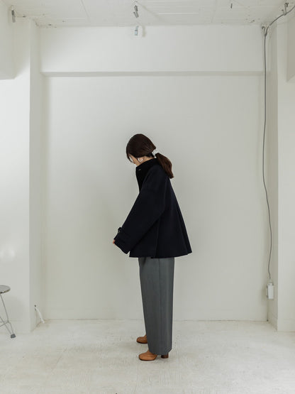 Sarah/short triangle coat