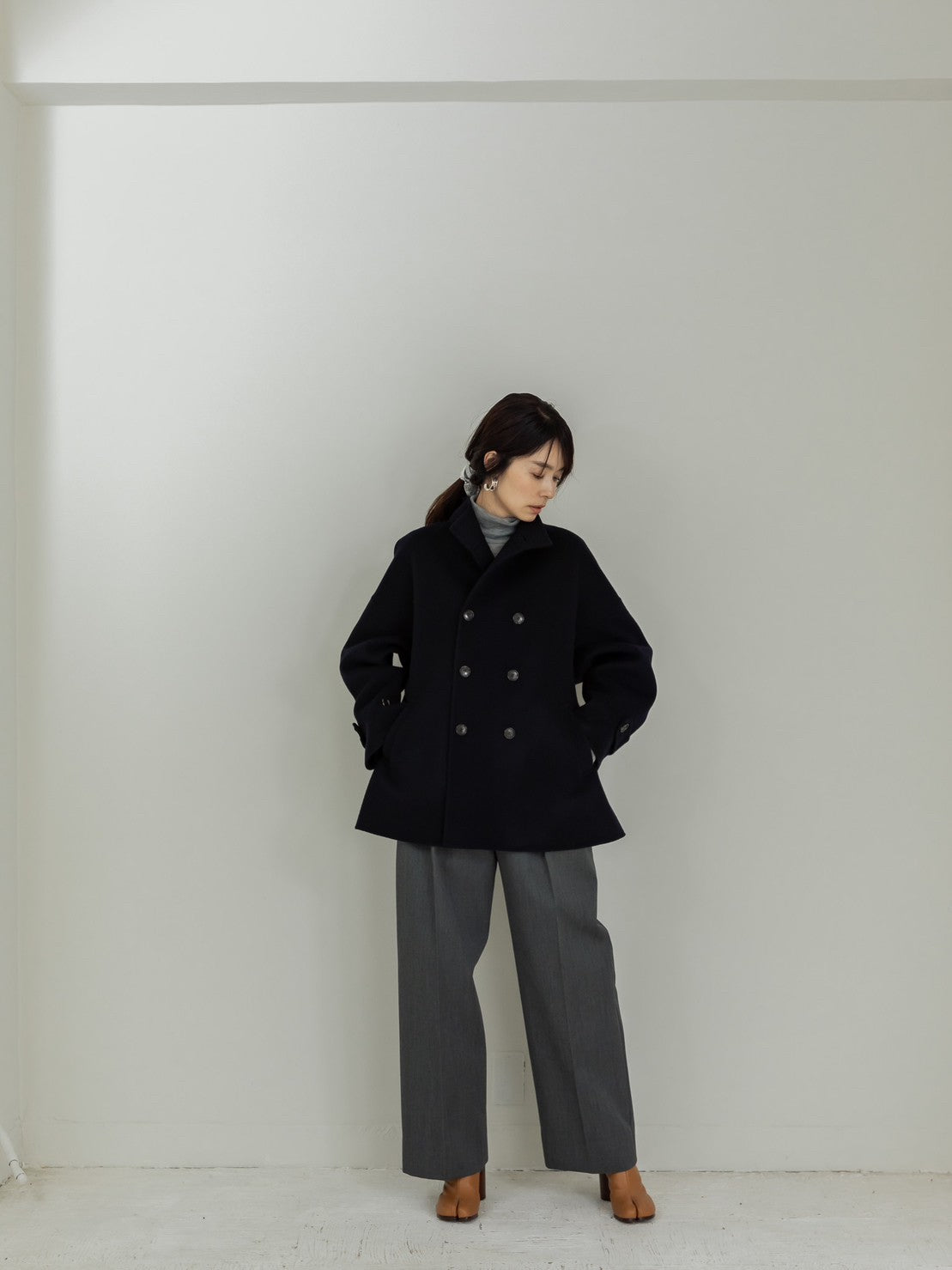 Sarah/short triangle coat