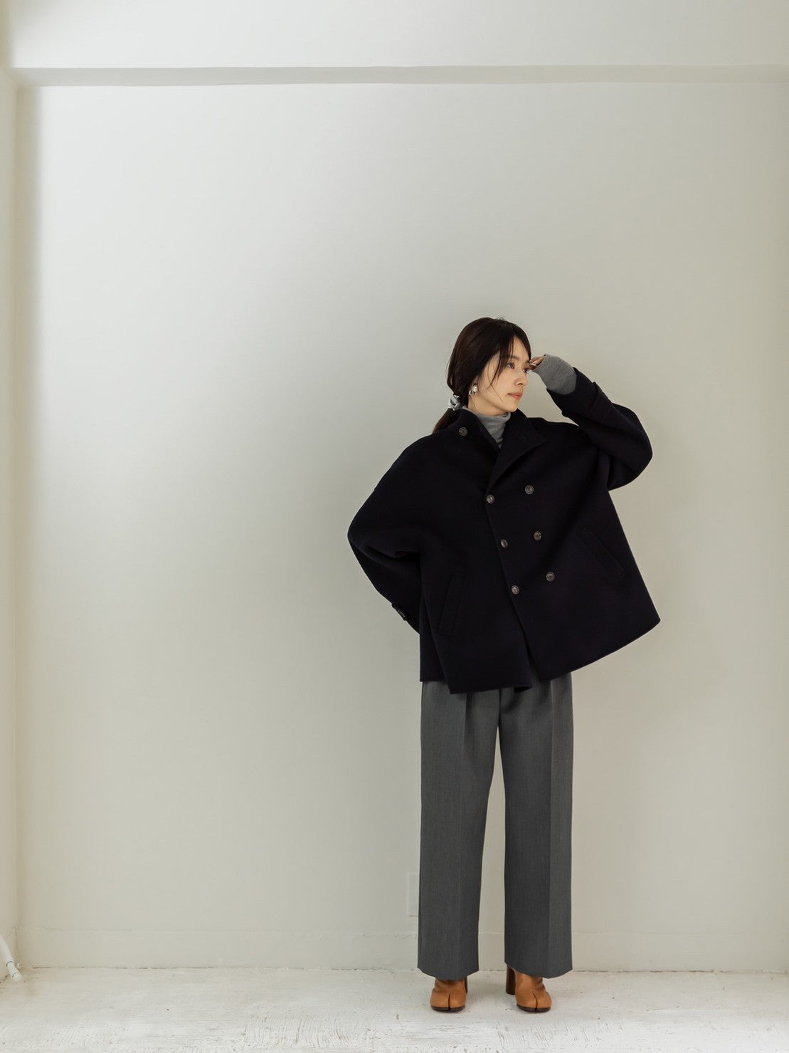 Sarah/short triangle coat