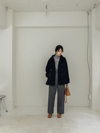 Sarah/short triangle coat