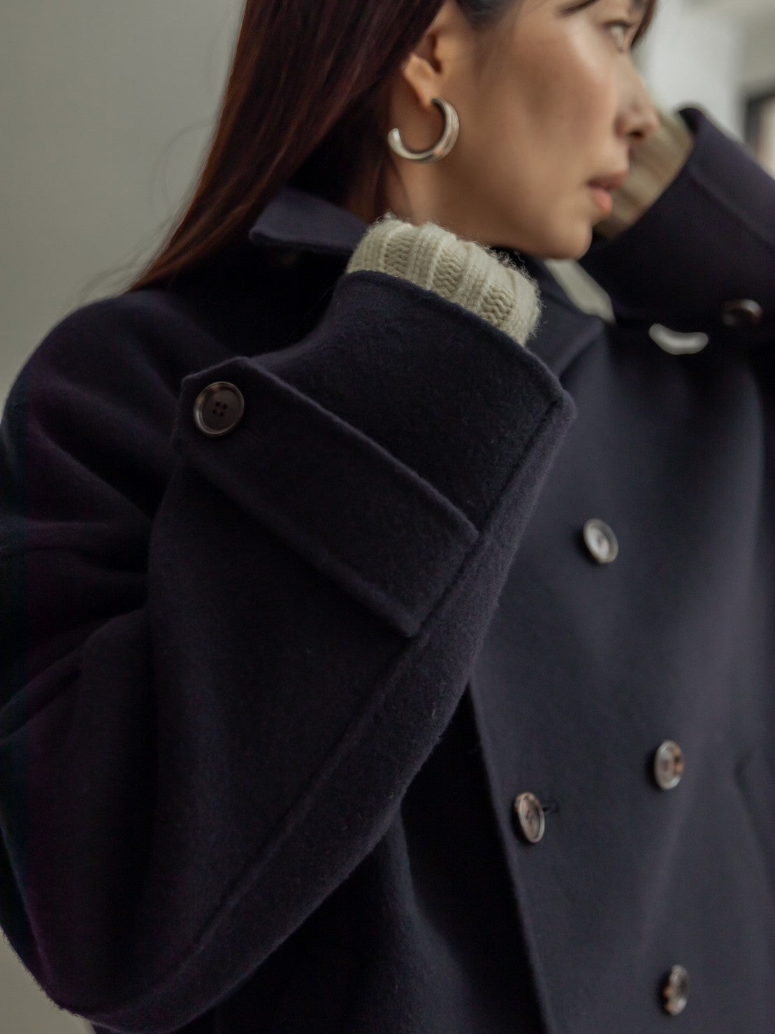 Sarah/short triangle coat