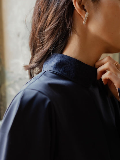 Valentina / blooming embroidery blouse (NAVY×NAVY / WHITE×SMORKY BLUE)