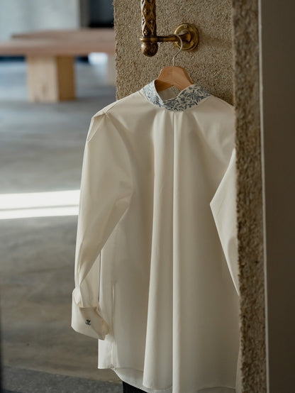 【予約販売】Valentina / blooming embroidery blouse (NAVY×NAVY / WHITE×SMORKY BLUE)