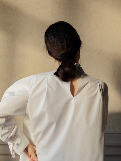 【予約販売】Valentina / blooming embroidery blouse (NAVY×NAVY / WHITE×SMORKY BLUE)