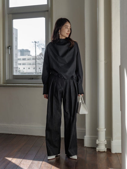 Natalie/bottle neck drape blouse