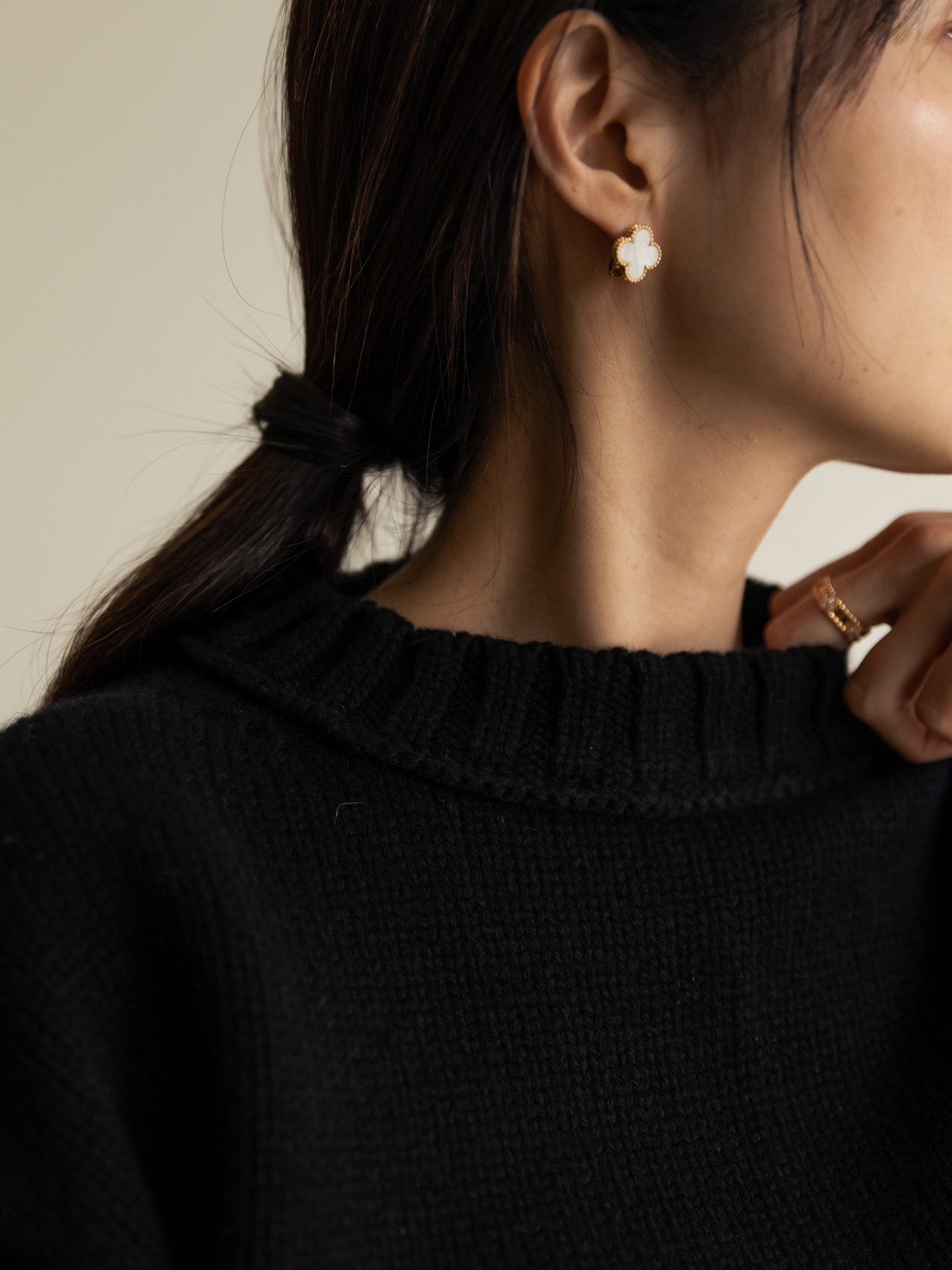 Adele/only one sweater