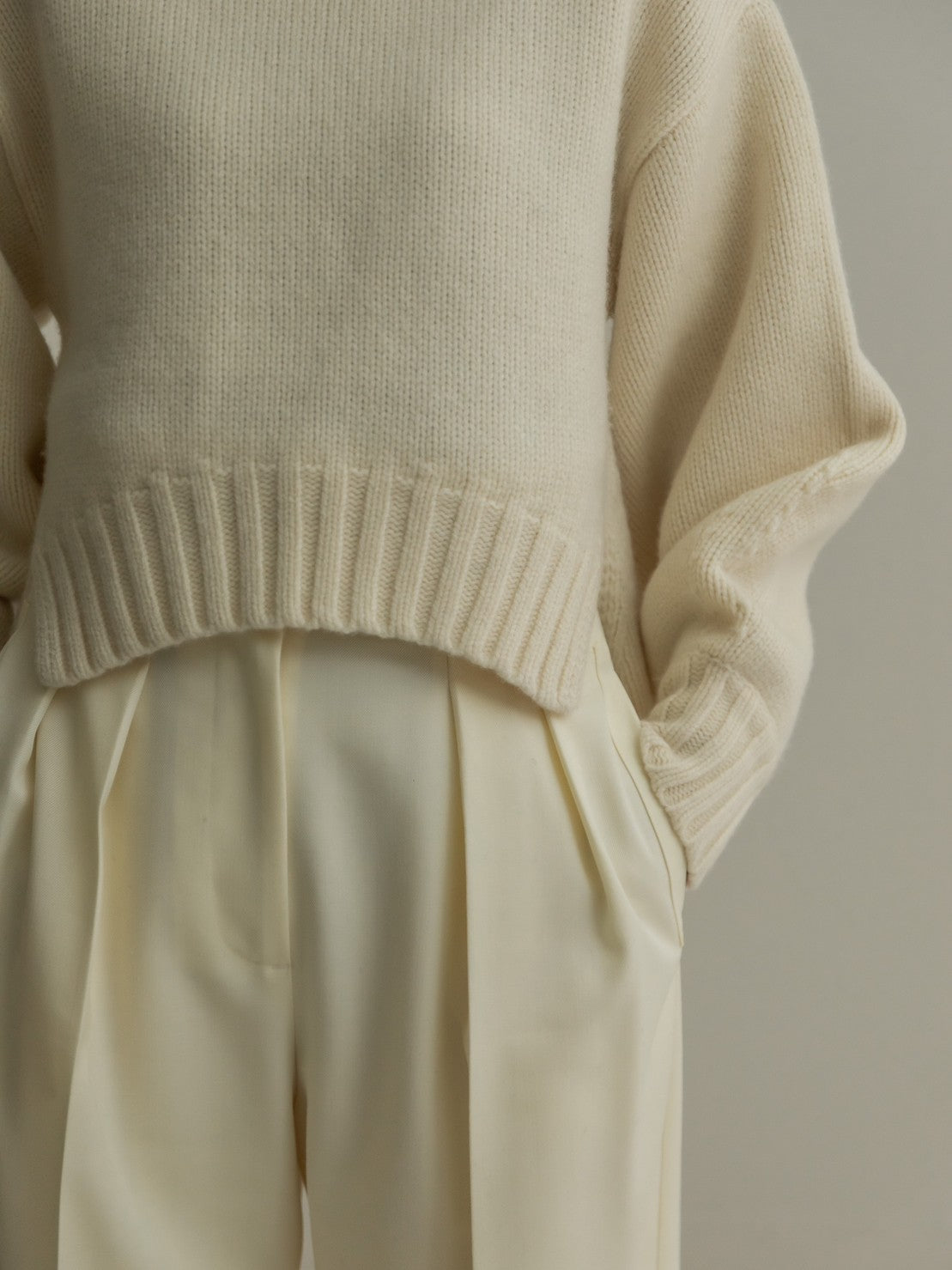 Adele/only one sweater