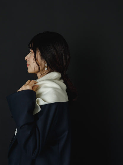 Dorothy/triangle scarf
