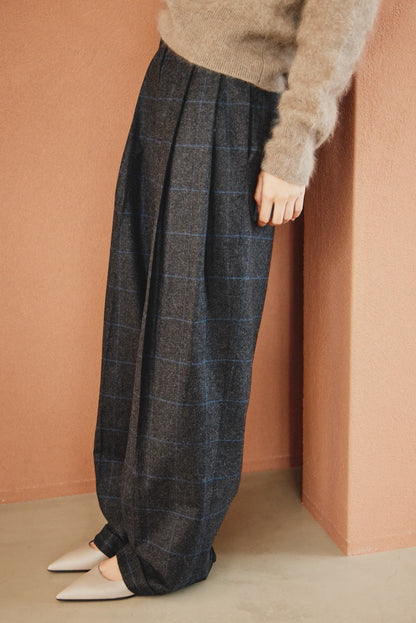 【PRE ORDER】Jamie/composed line trousers