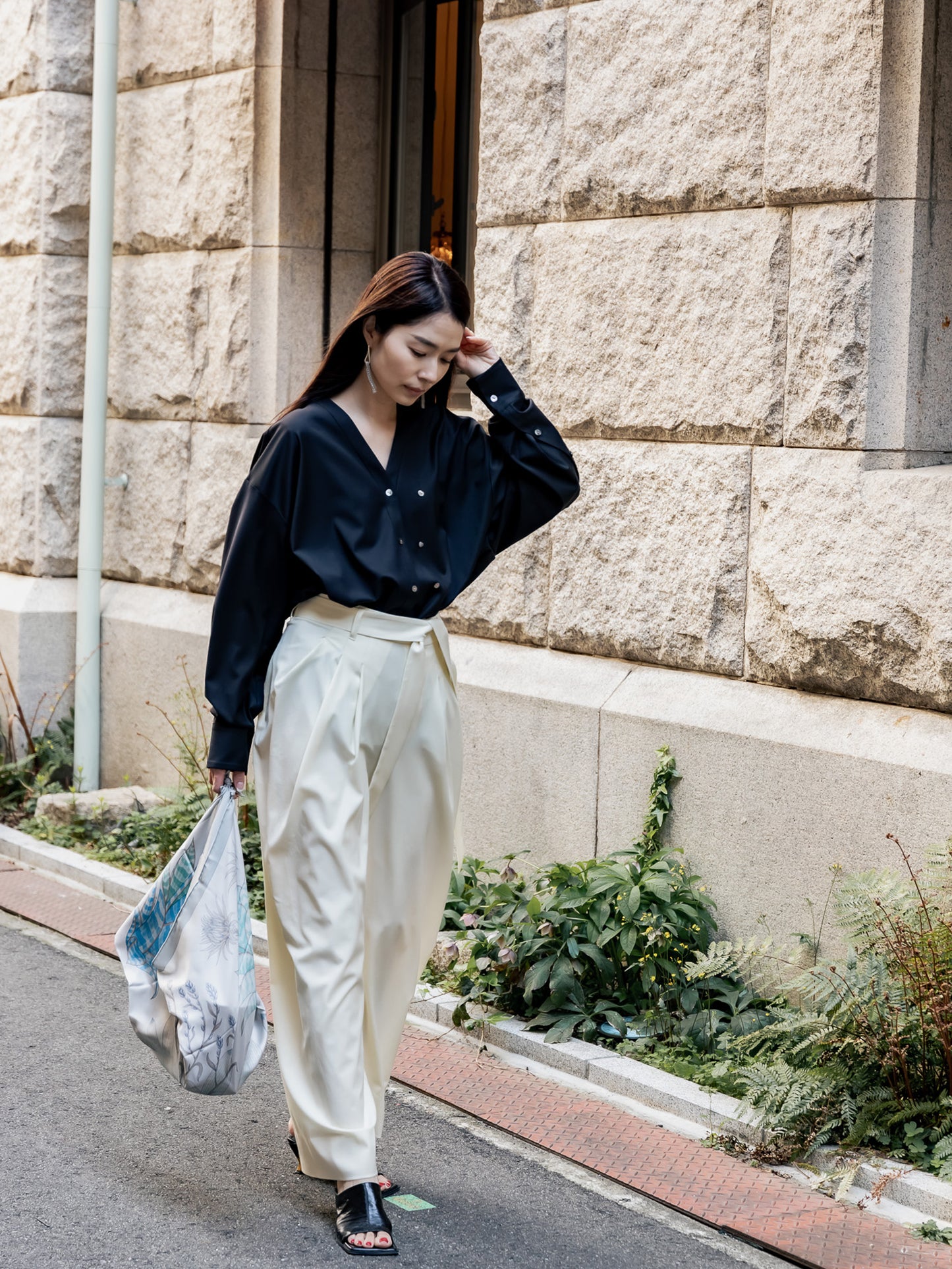 [Pre-order] Yvette /secret heart shirt jacket - Black