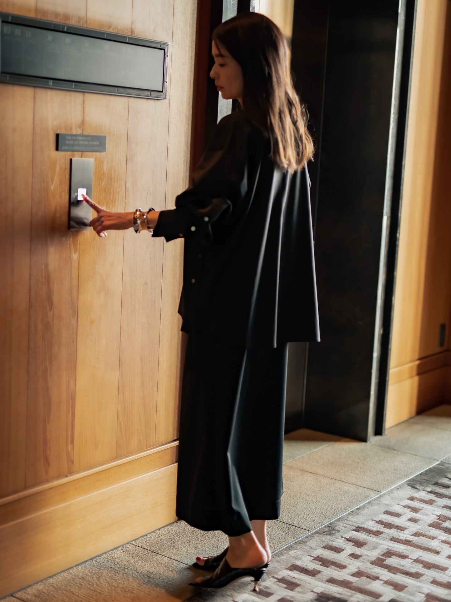 [Pre-order] Yvette /secret heart shirt jacket - Black